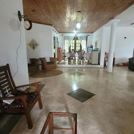 Villa Sea Sprays Хіккадува Екстер'єр фото