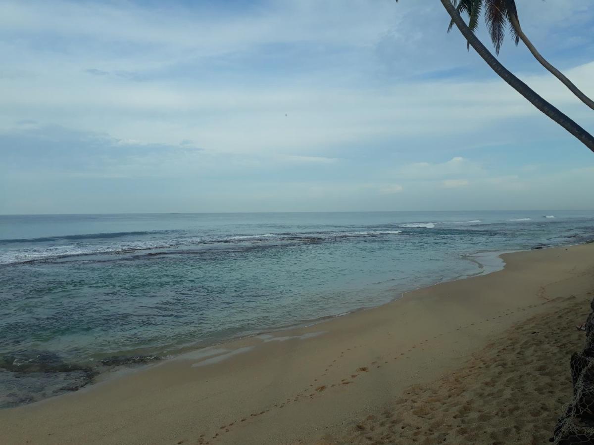 Villa Sea Sprays Хіккадува Екстер'єр фото